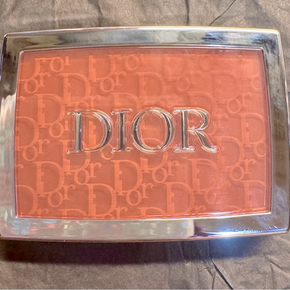🆕 NWOB DIOR Rosy Glow Blush in 020 Mahogany | retail $40
